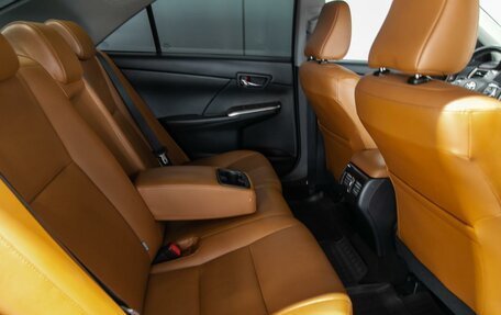 Toyota Camry, 2017 год, 2 490 000 рублей, 15 фотография