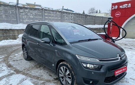 Citroen C4 Picasso II рестайлинг, 2015 год, 1 000 000 рублей, 1 фотография