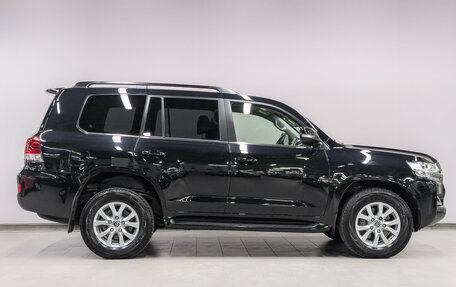 Toyota Land Cruiser 200, 2019 год, 9 500 000 рублей, 4 фотография