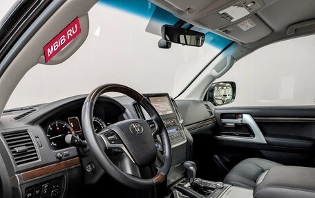 Toyota Land Cruiser 200, 2019 год, 9 500 000 рублей, 16 фотография