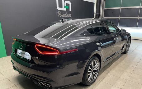 KIA Stinger I, 2018 год, 2 200 000 рублей, 6 фотография