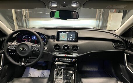 KIA Stinger I, 2018 год, 2 200 000 рублей, 13 фотография