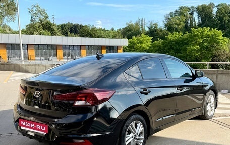 Hyundai Elantra VI рестайлинг, 2019 год, 1 800 000 рублей, 2 фотография