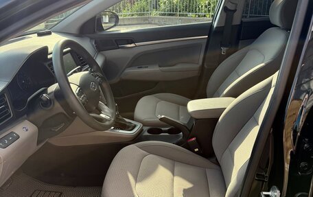 Hyundai Elantra VI рестайлинг, 2019 год, 1 800 000 рублей, 9 фотография