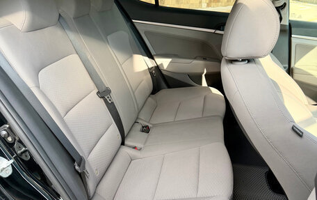 Hyundai Elantra VI рестайлинг, 2019 год, 1 800 000 рублей, 11 фотография