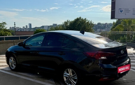 Hyundai Elantra VI рестайлинг, 2019 год, 1 800 000 рублей, 4 фотография