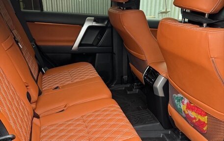 Toyota Land Cruiser Prado 150 рестайлинг 2, 2022 год, 7 750 000 рублей, 3 фотография