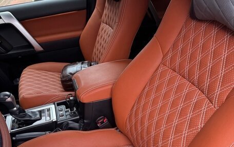 Toyota Land Cruiser Prado 150 рестайлинг 2, 2022 год, 7 750 000 рублей, 7 фотография