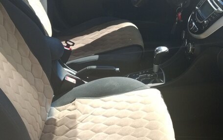 Hyundai Solaris II рестайлинг, 2010 год, 570 000 рублей, 6 фотография