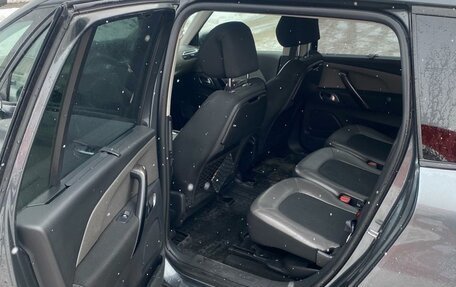 Citroen C4 Picasso II рестайлинг, 2015 год, 1 000 000 рублей, 7 фотография
