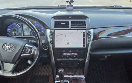 Toyota Camry, 2016 год, 2 250 000 рублей, 8 фотография