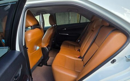 Toyota Camry, 2016 год, 2 250 000 рублей, 10 фотография