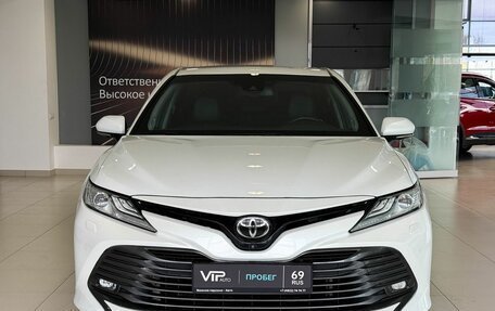 Toyota Camry, 2019 год, 2 687 000 рублей, 2 фотография