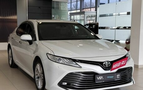 Toyota Camry, 2019 год, 2 687 000 рублей, 3 фотография