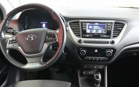 Hyundai Solaris II рестайлинг, 2018 год, 1 290 000 рублей, 7 фотография