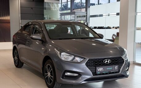 Hyundai Solaris II рестайлинг, 2018 год, 1 027 000 рублей, 3 фотография