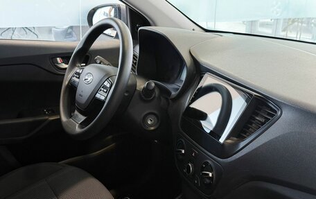 Hyundai Solaris II рестайлинг, 2018 год, 1 027 000 рублей, 9 фотография