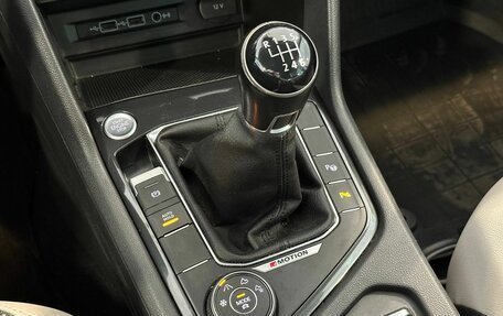Volkswagen Tiguan II, 2019 год, 2 617 000 рублей, 16 фотография