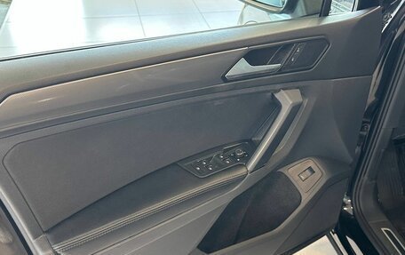 Volkswagen Tiguan II, 2019 год, 2 617 000 рублей, 10 фотография