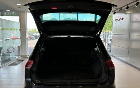 Volkswagen Tiguan II, 2019 год, 2 617 000 рублей, 18 фотография