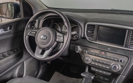 KIA Sportage IV рестайлинг, 2020 год, 2 389 000 рублей, 9 фотография