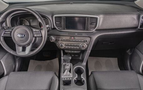 KIA Sportage IV рестайлинг, 2020 год, 2 389 000 рублей, 10 фотография