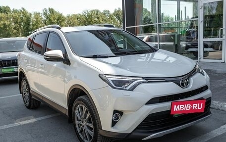 Toyota RAV4, 2016 год, 2 409 600 рублей, 3 фотография