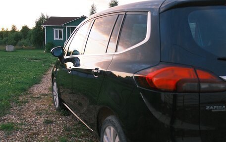 Opel Zafira C рестайлинг, 2014 год, 1 400 000 рублей, 3 фотография