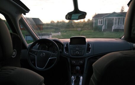 Opel Zafira C рестайлинг, 2014 год, 1 400 000 рублей, 7 фотография