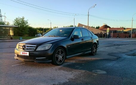 Mercedes-Benz C-Класс, 2010 год, 800 000 рублей, 3 фотография