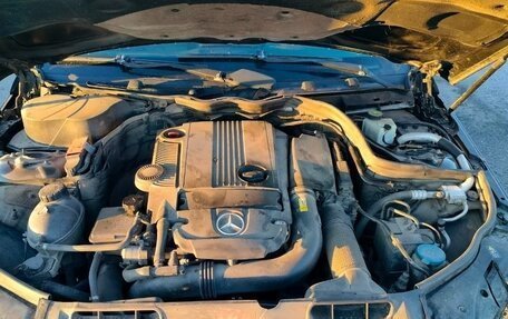 Mercedes-Benz C-Класс, 2010 год, 800 000 рублей, 14 фотография