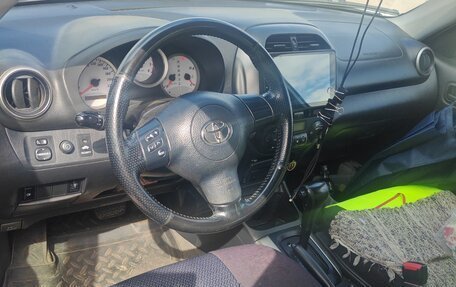 Toyota RAV4, 2004 год, 700 000 рублей, 5 фотография