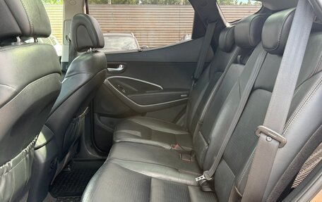 Hyundai Santa Fe III рестайлинг, 2013 год, 1 899 999 рублей, 12 фотография