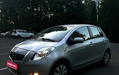 Toyota Yaris III рестайлинг, 2008 год, 550 000 рублей, 1 фотография