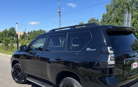 Toyota Land Cruiser Prado 150 рестайлинг 2, 2022 год, 6 270 000 рублей, 11 фотография