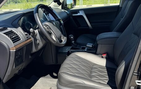 Toyota Land Cruiser Prado 150 рестайлинг 2, 2022 год, 6 270 000 рублей, 17 фотография
