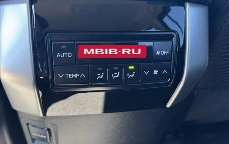 Toyota Land Cruiser Prado 150 рестайлинг 2, 2022 год, 6 270 000 рублей, 22 фотография