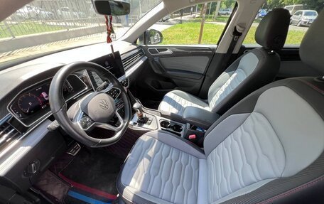 Volkswagen Tiguan II, 2021 год, 4 500 000 рублей, 12 фотография