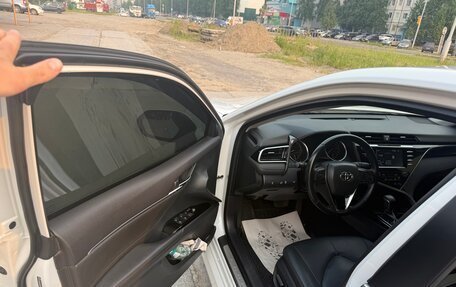 Toyota Camry, 2019 год, 2 650 000 рублей, 9 фотография