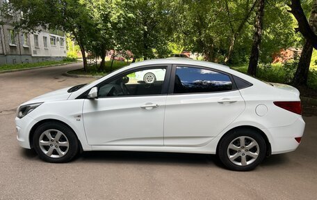 Hyundai Solaris II рестайлинг, 2015 год, 1 099 999 рублей, 8 фотография
