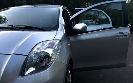 Toyota Yaris III рестайлинг, 2008 год, 550 000 рублей, 5 фотография