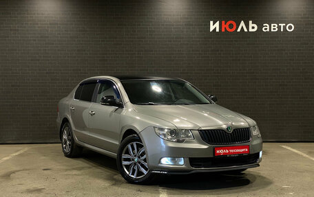 Skoda Superb III рестайлинг, 2011 год, 780 000 рублей, 3 фотография