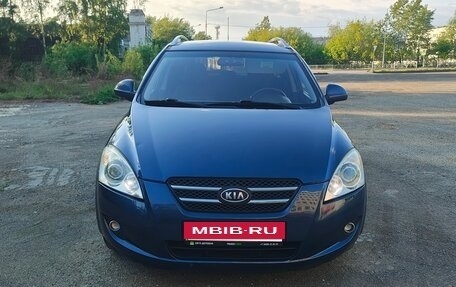 KIA cee'd I рестайлинг, 2009 год, 530 000 рублей, 2 фотография