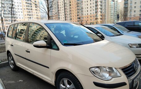 Volkswagen Touran III, 2010 год, 510 000 рублей, 9 фотография