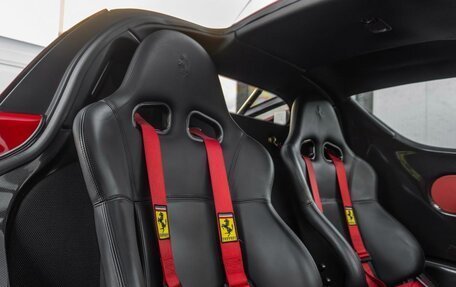 Ferrari Enzo, 2004 год, 754 000 000 рублей, 3 фотография