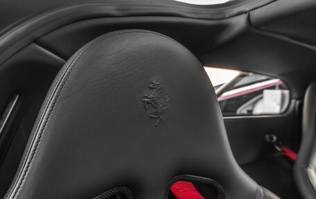 Ferrari Enzo, 2004 год, 754 000 000 рублей, 18 фотография