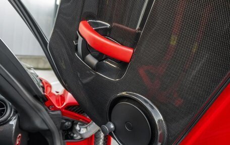 Ferrari Enzo, 2004 год, 754 000 000 рублей, 28 фотография