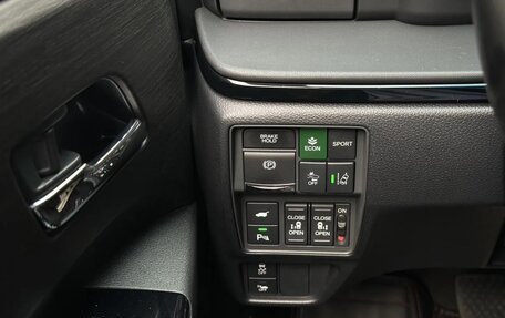 Honda Elysion, 2022 год, 4 280 000 рублей, 17 фотография