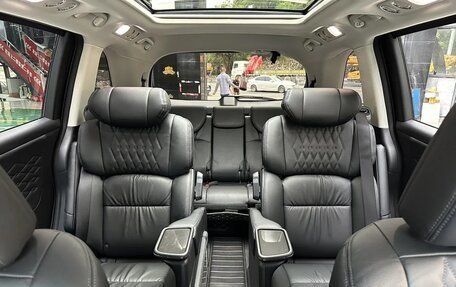 Honda Elysion, 2022 год, 4 280 000 рублей, 34 фотография