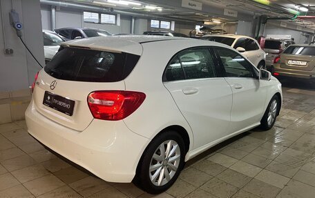 Mercedes-Benz A-Класс, 2015 год, 1 800 000 рублей, 2 фотография